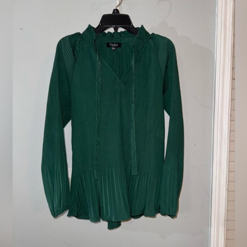 Papillon Emerald Pleated Blouse